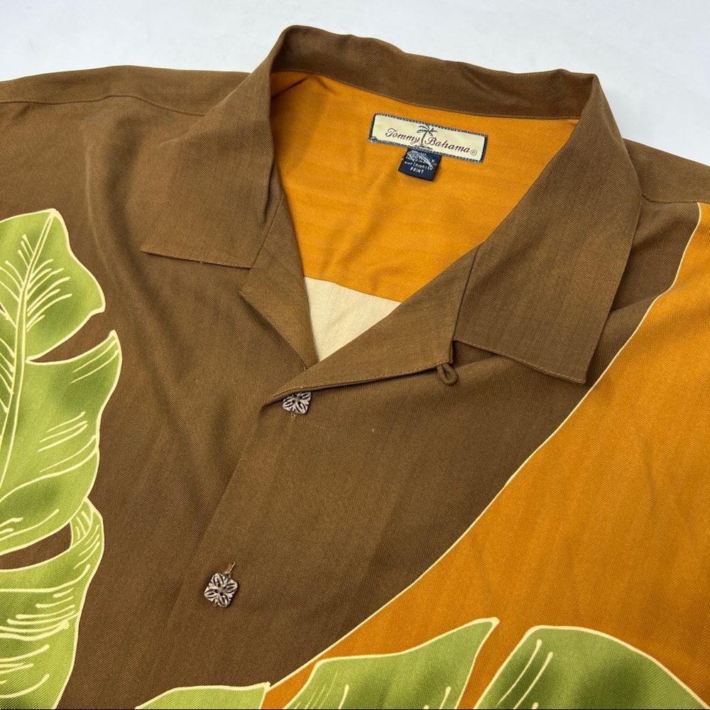 Tommy Bahama Mens XL Brown Palm Tree 100% Silk Short Sleeve Hawaiian Shirt